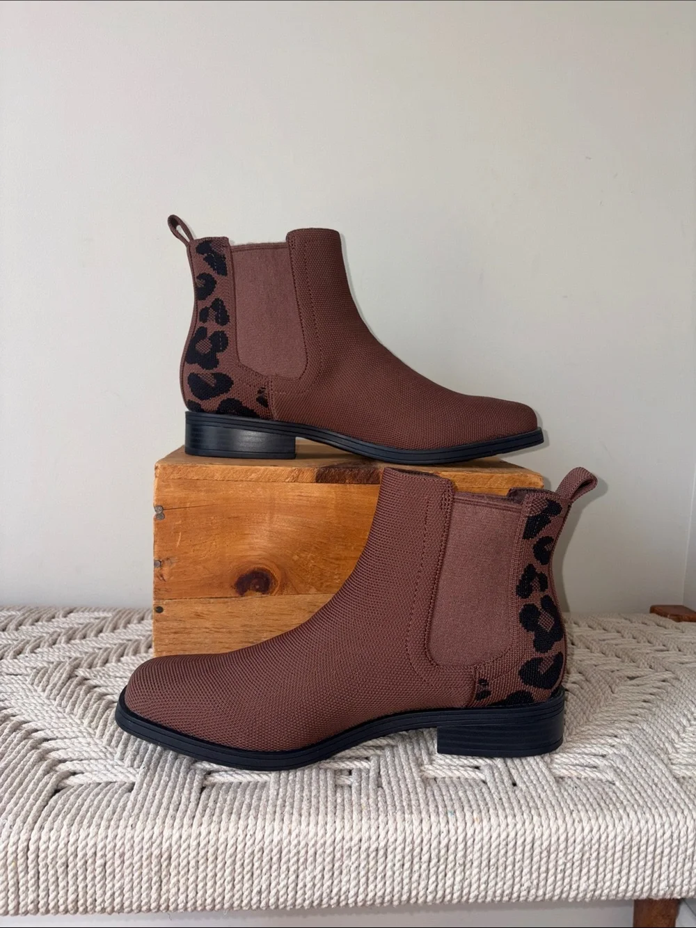 Vivaia Clara Square Toe  Slip-On Chelsea Boots